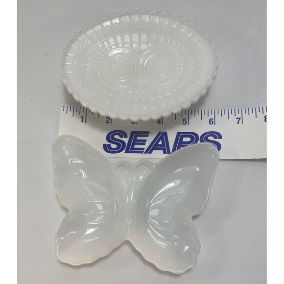 Set of Two Avon Milk Glass Trinket Dishes Owl Soap Dish Butterfly Dish 6" Retro - Picture 15 of 16